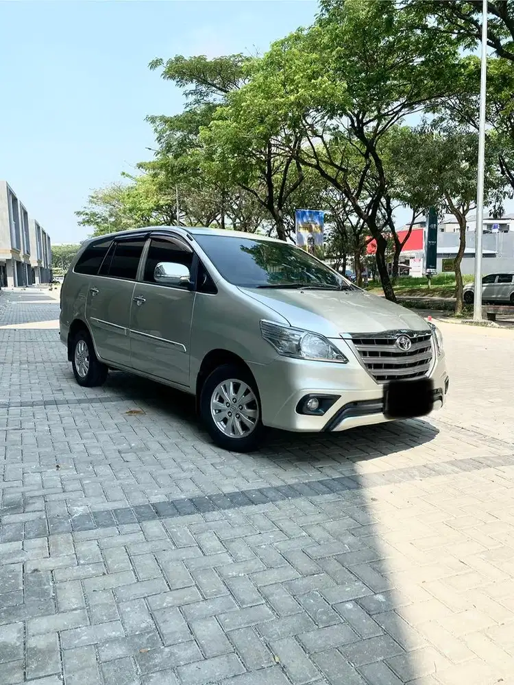 Toyota Kijang Innova 2014 Bensin