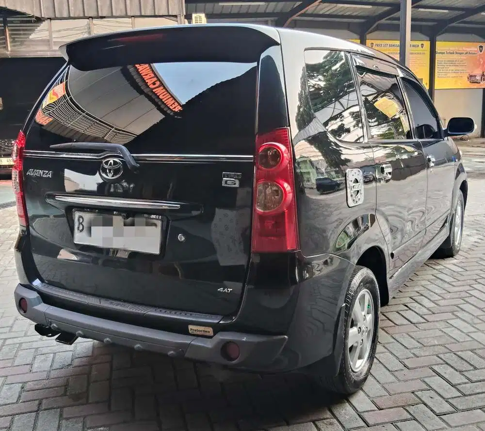 Toyota Avanza 2011 G AT Bensin