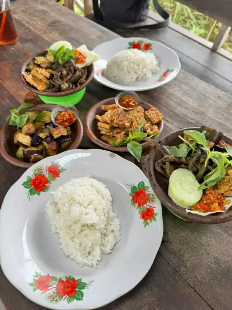 Cari kerja / kerja sama
