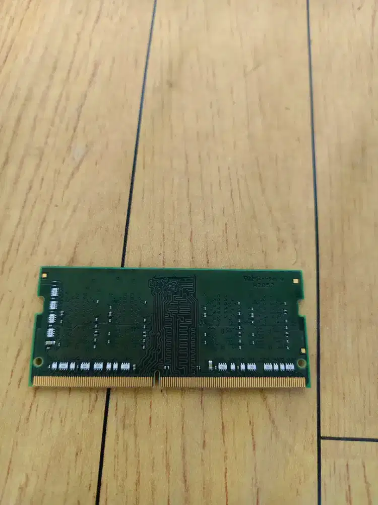Laptop nganggur jual kesini saja