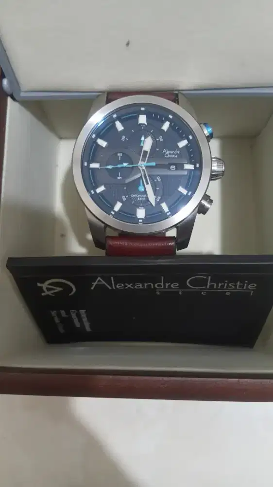 Jam alexander cristie