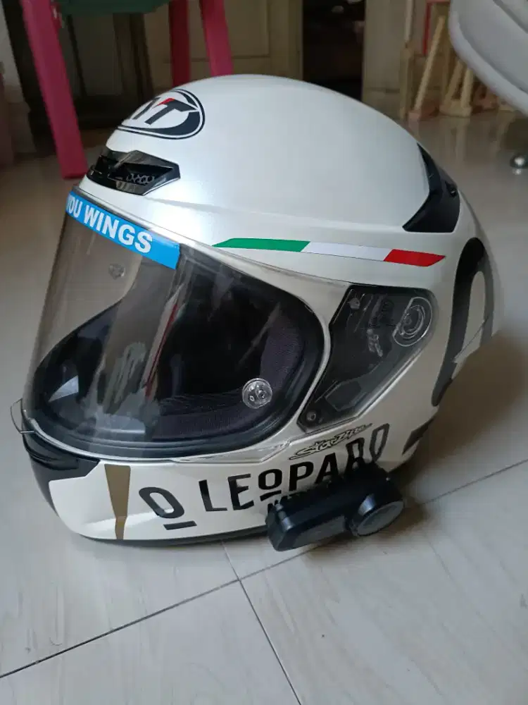 Judul Helm KYT TT Course Leopard Natural Full Face Original Putih