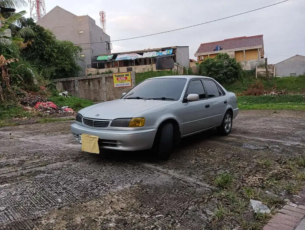 Toyota Corolla 2000 Bensin