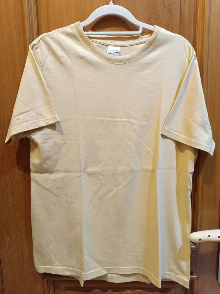 Kaos Polos Kuning Cotton Combed 30S Paling Murah!