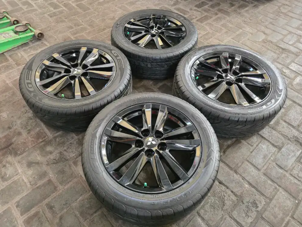 Velg Ban 88% Ori Outlander R17 Xpander Kuda L300 Livina Serena Xtrail