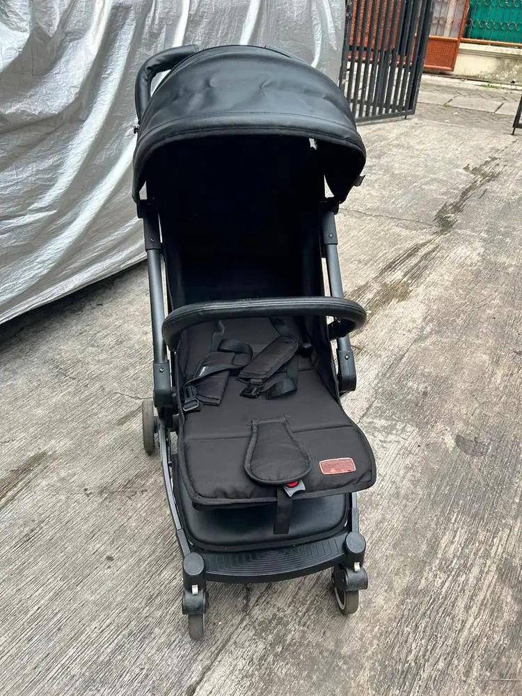 Baby Does Stroller