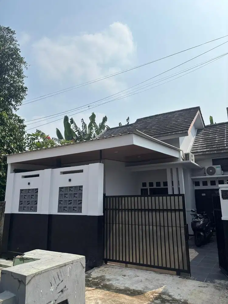 Rumah di Jl Ratna Jati Bening, Bekasi