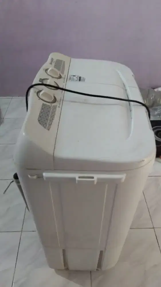 Mesin cuci mesin cuci yh mati pengeringnya yalah