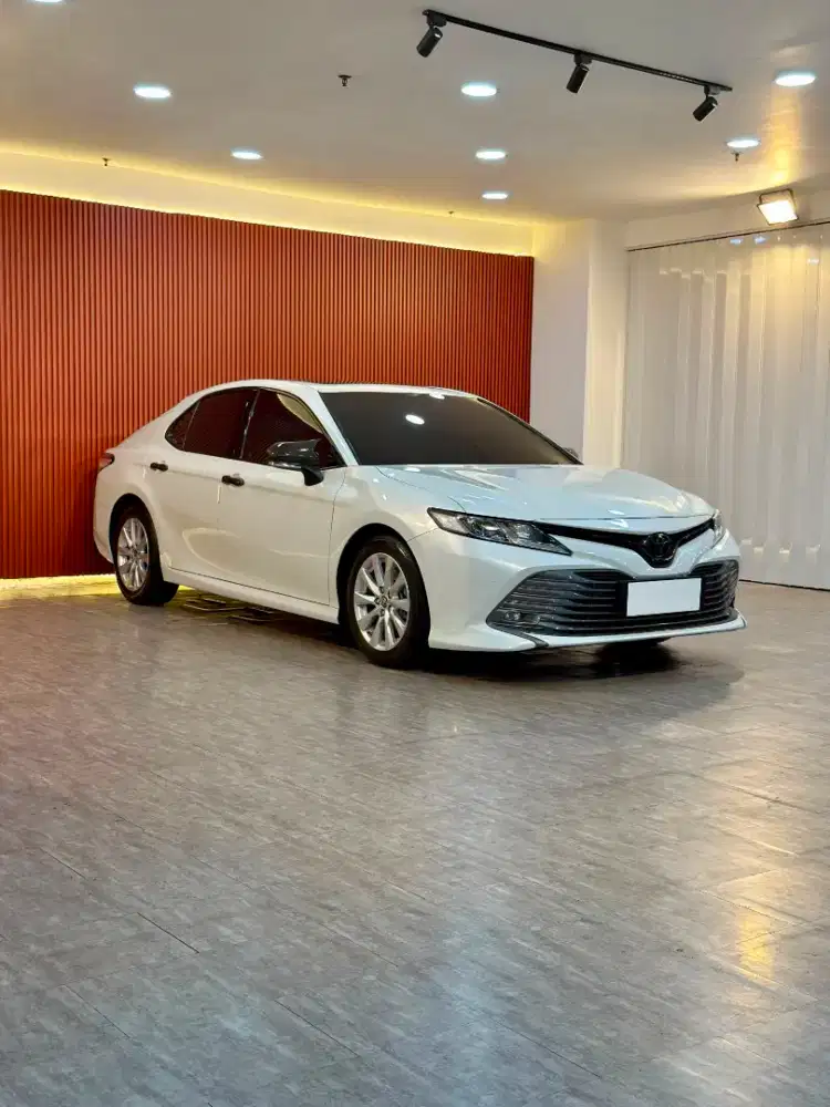 Toyota Camry V 2.5 AT Tahun 2019