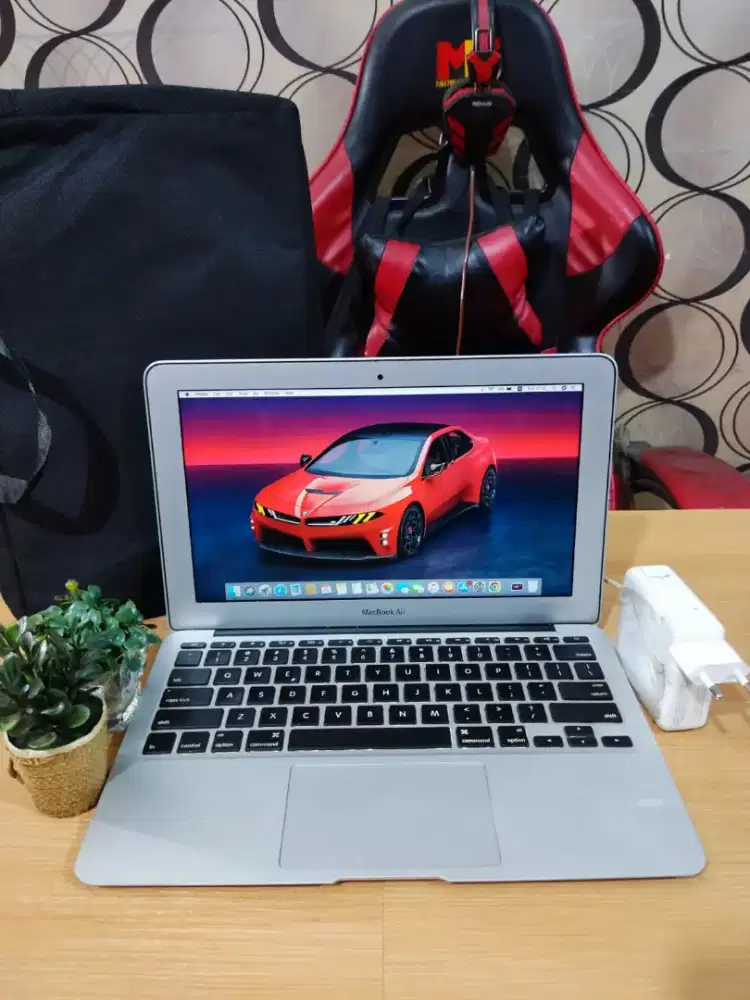Macbook Air A1370 Superslim Cocok untuk Sekolah Kuliah