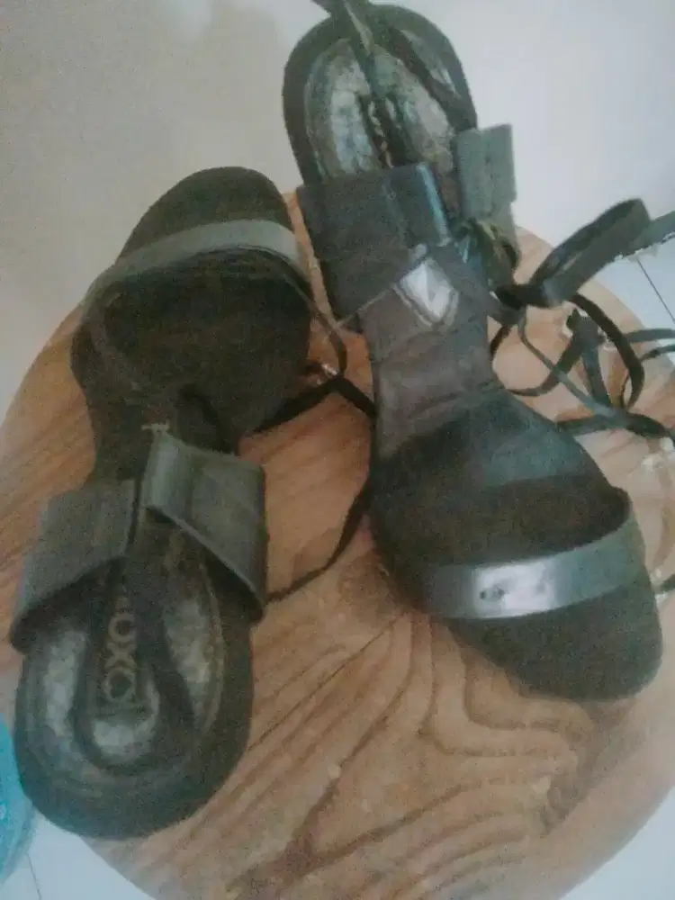 Sepatu ori XOXO