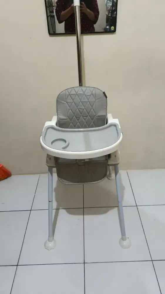 Kursi Makan Bayi VELO LX - Kokoh, Bersih, Siap Pakai!