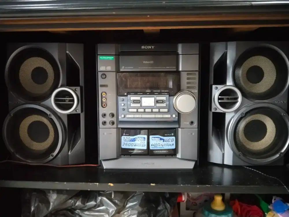 Tape compo  merk Sony pribadi
