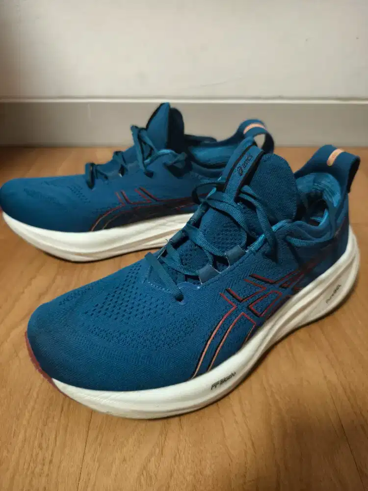 Asics Gel Nimbus 26 - Biru Navy