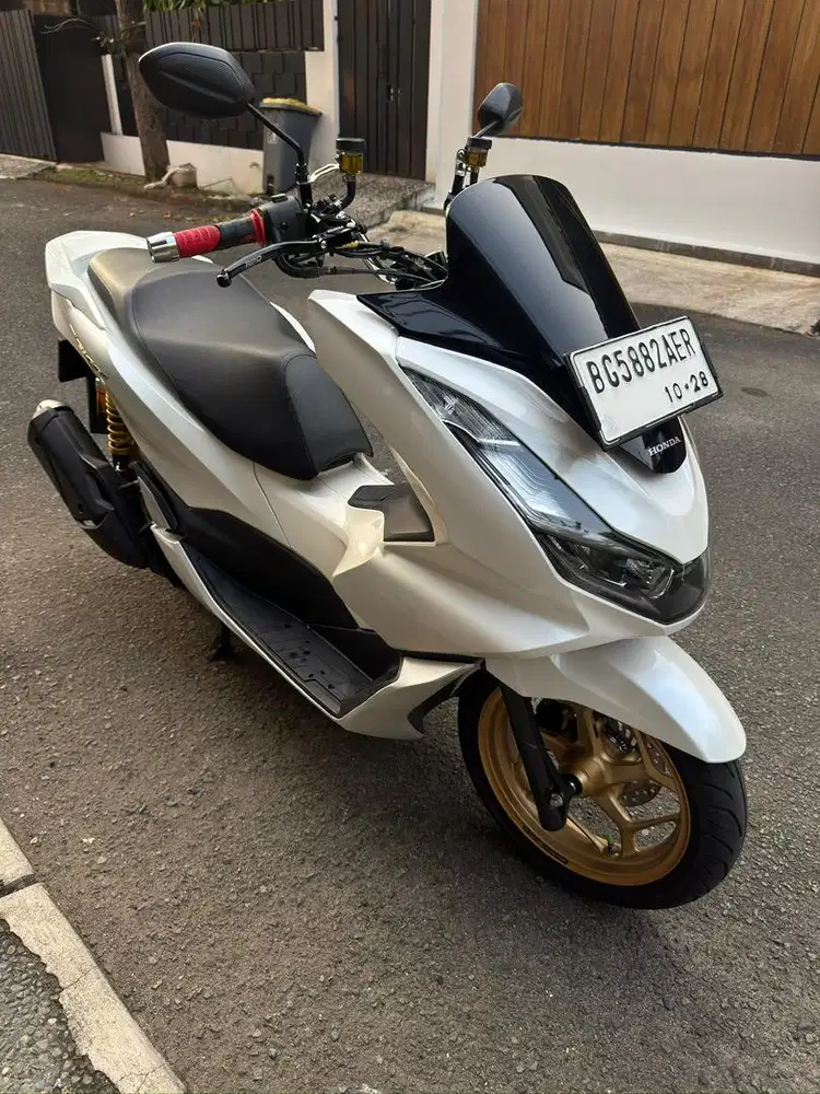 Jual Honda PCX 160 Tahun 2023 Km 5000 Mulus