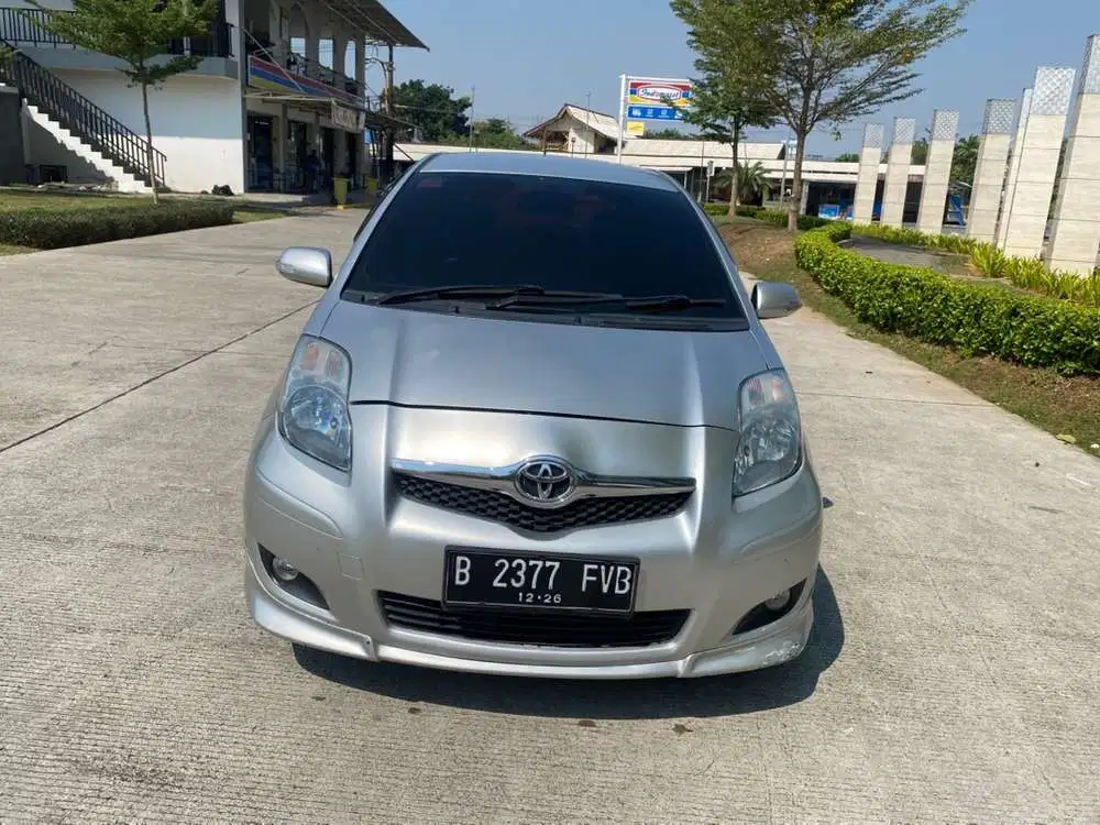 Toyota Yaris 2010 Bensin