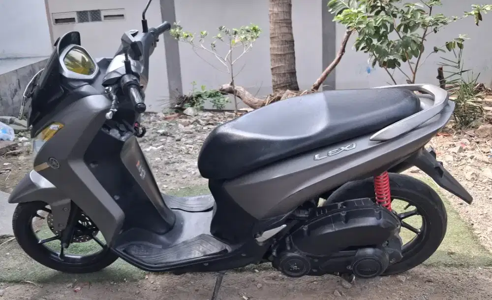 DIJUAL CEPAT YAMAHA LEXI