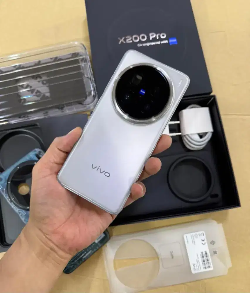 Vivo X200 Pro 16/512GB Zeiss Optic Lens Fullset Ori Mulus Ex Resmi