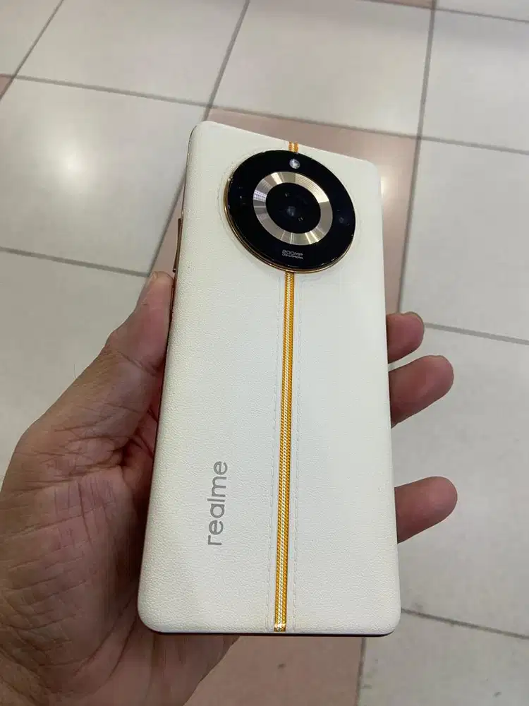 Second REALME 11 PRO+ 5G 12/512gb GOLD Sebatangkara Welljoss