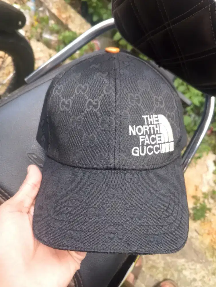 Jual rugi topi gucci x the north face original