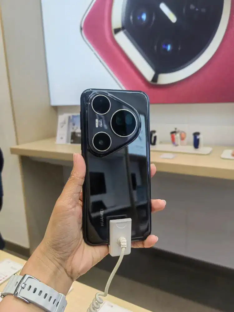 HUAWEI PURA 80 ULTRA