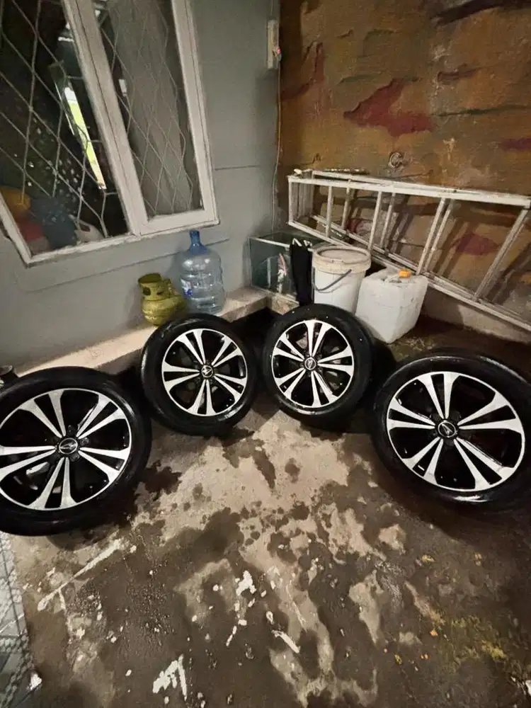 Velg OEM All New Terios ring 17