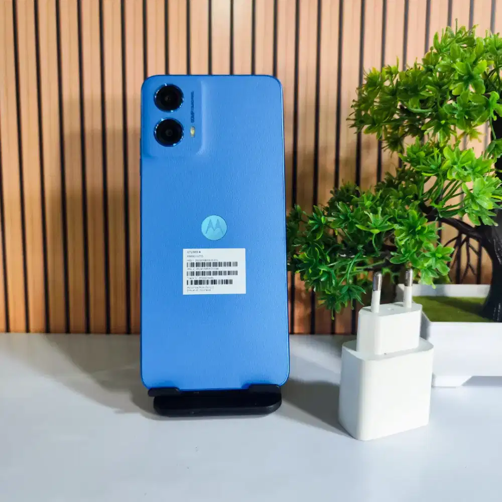 Motorola G45 5G 8/256 Hp Dan charger 99% mulus