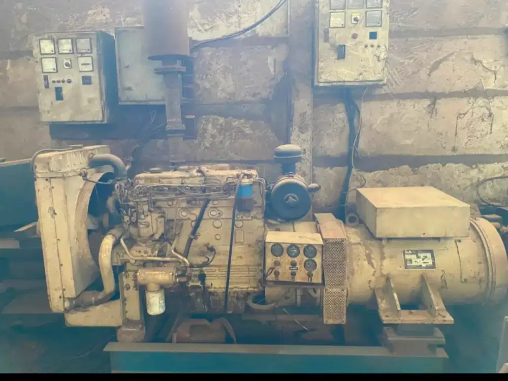 JUAL GENSET PERKINS 100 KVA MURAH. BEKAS BACK UP KONDISI ISTIMEWA
