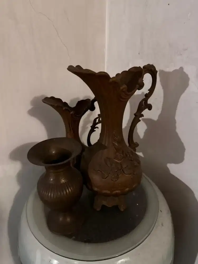 Vas pajangan kuningan asli vintage thn 70 an (1 set)