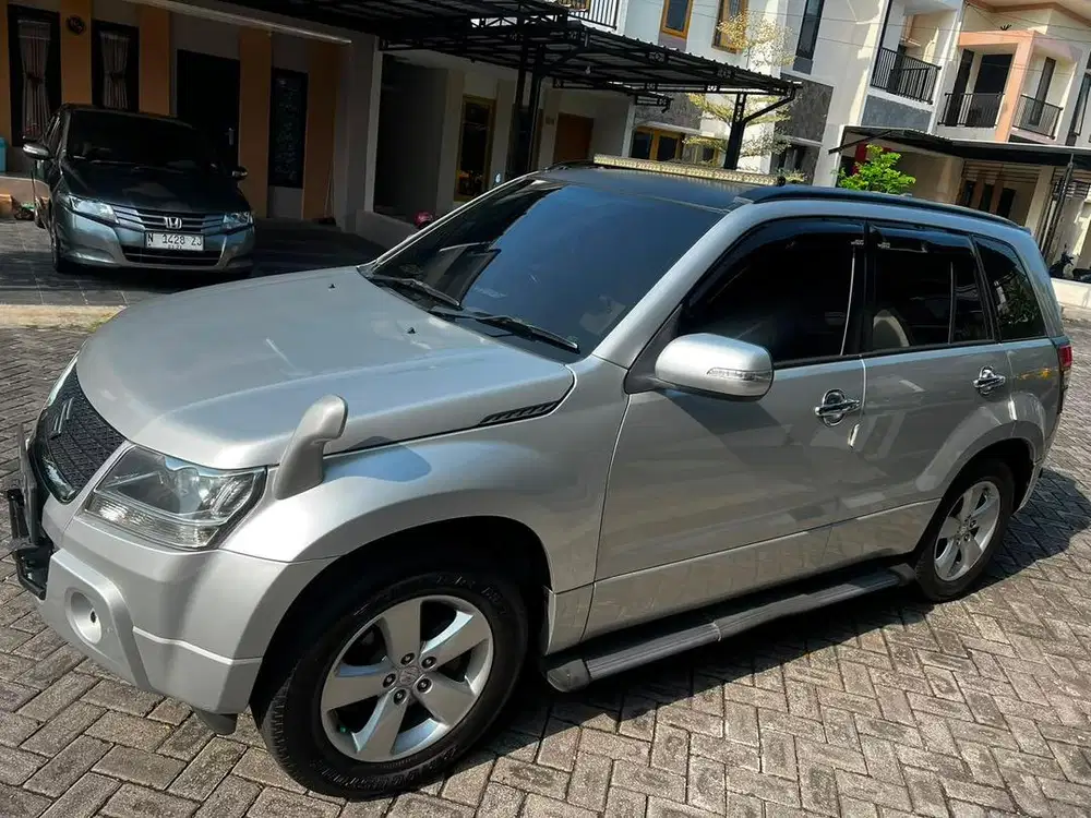 Suzuki Grand Vitara JLX 2011 MT