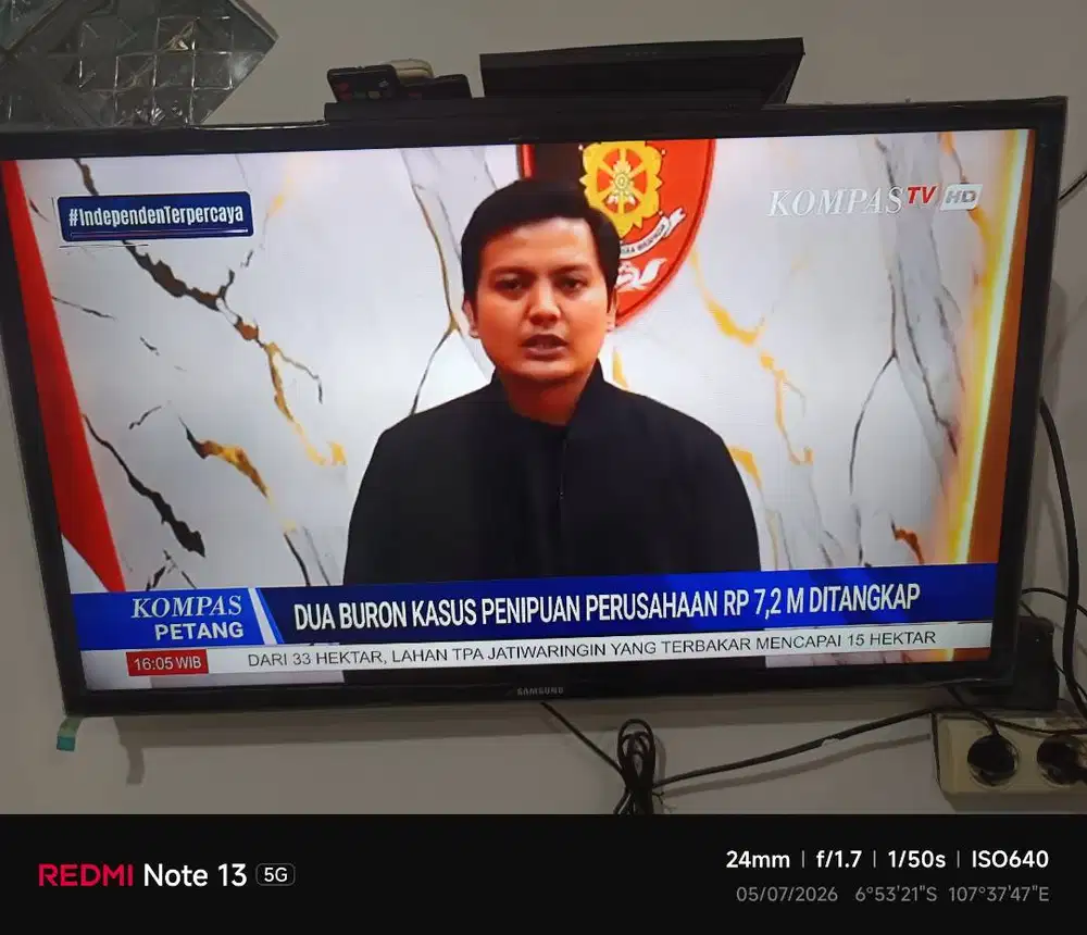 Televisi Samsung LCD  32 Inch