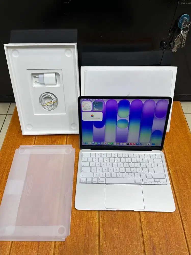 Macbook Neo 8GB 256GB Silver Second IBOX LIKE NEW