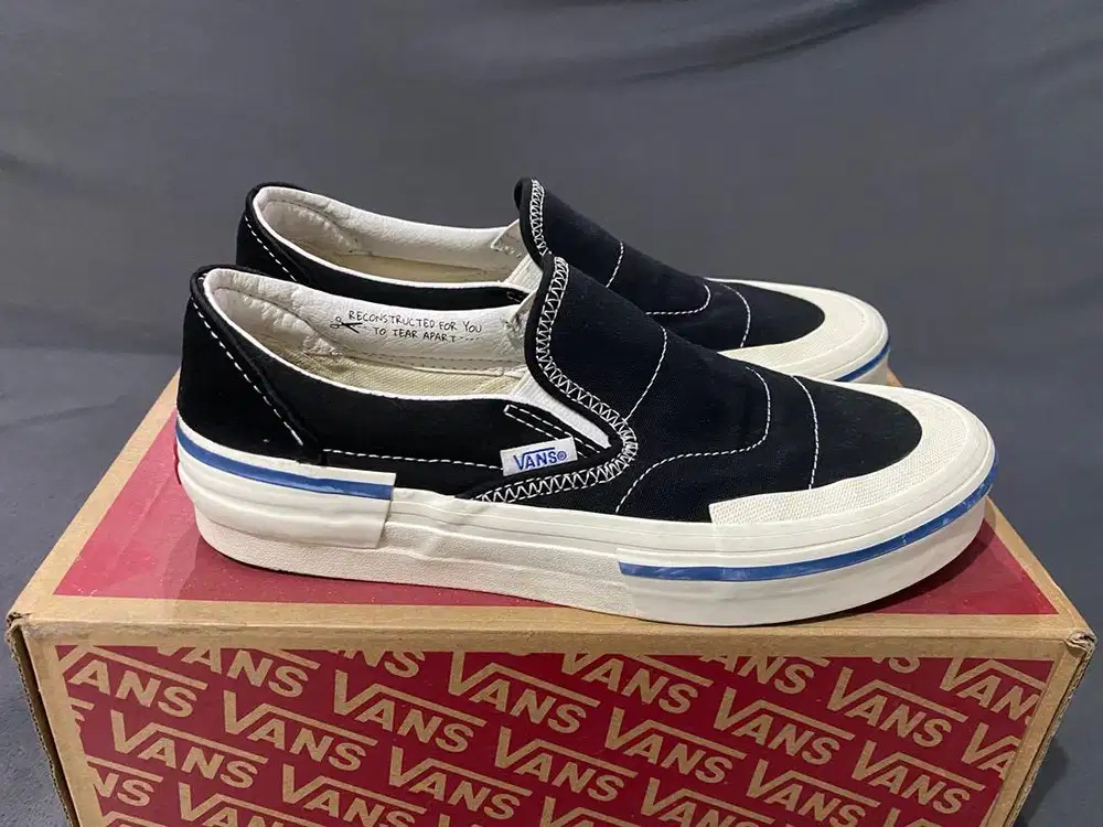 Vans Slip On Reconstru resmi PT Navya Retail
