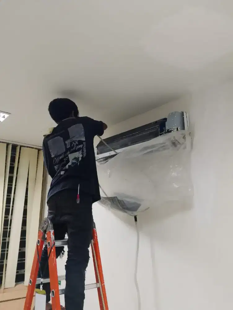 Servis AC bongkar pasang AC Perbaikan DLL