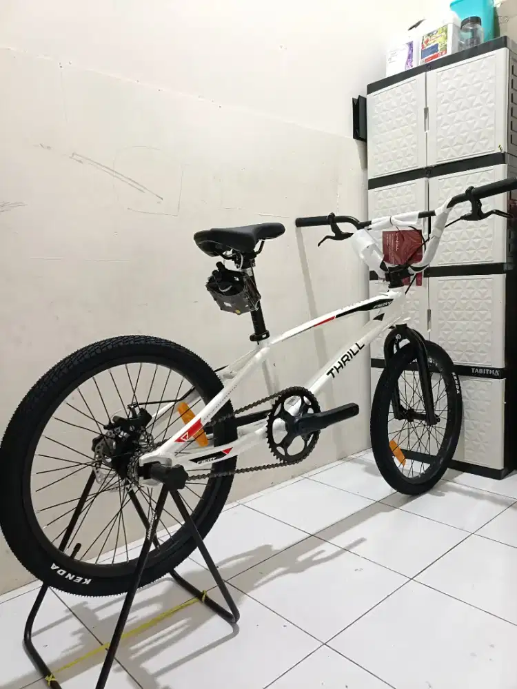 BMX thrill fiery MD pro xl putih mutiara
