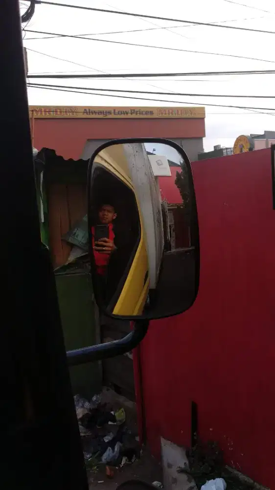 Driver SIM A punya SIM C juga.
