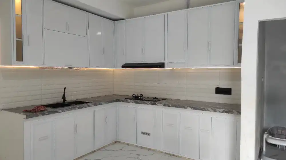 Kitchen set alluminium acp dan kaca
