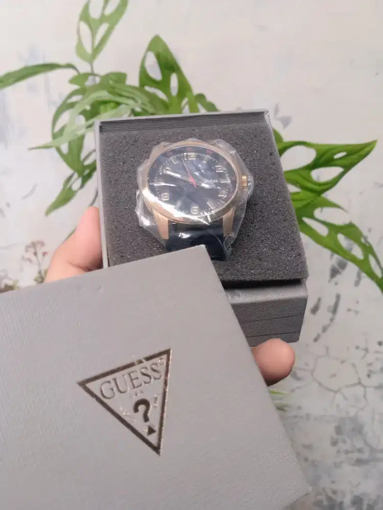 Guess GW0805G2 Original Second (Hanya Jam + Box) - Jual Cepat!