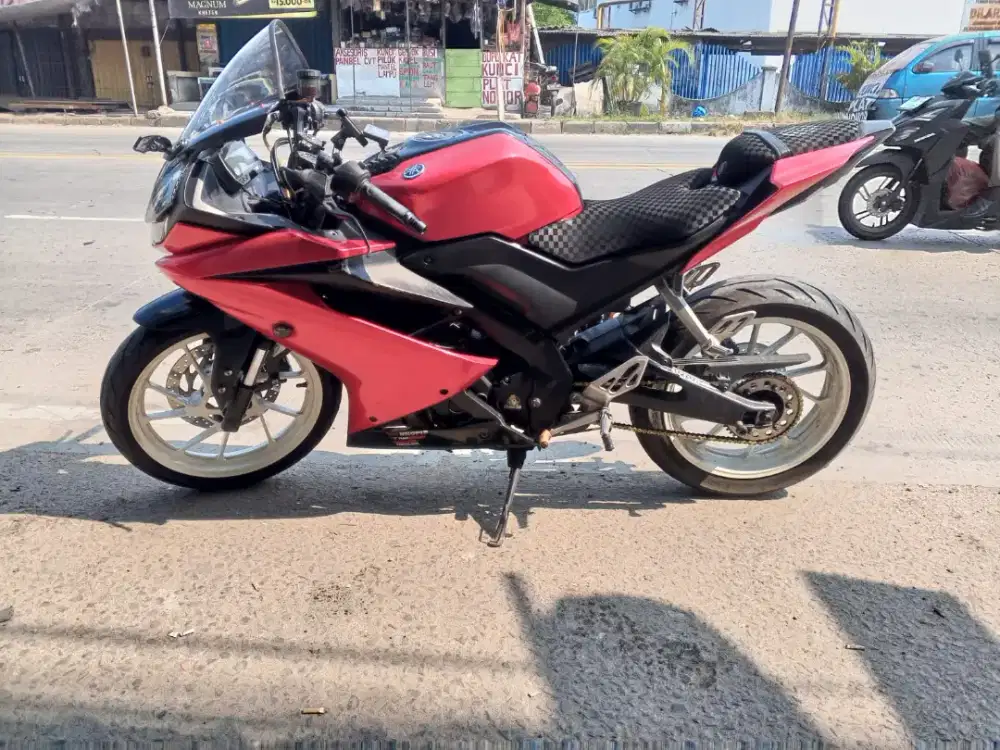 Yamaha R15 2017