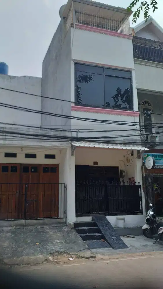 Rumah kos-kosan