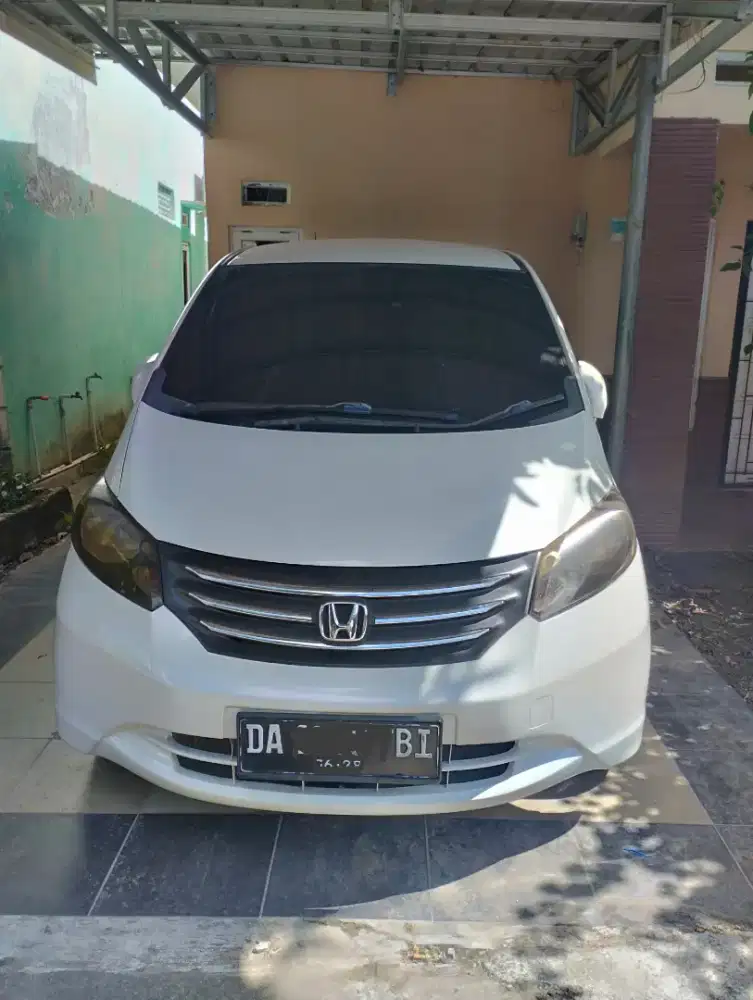 honda freed 2011