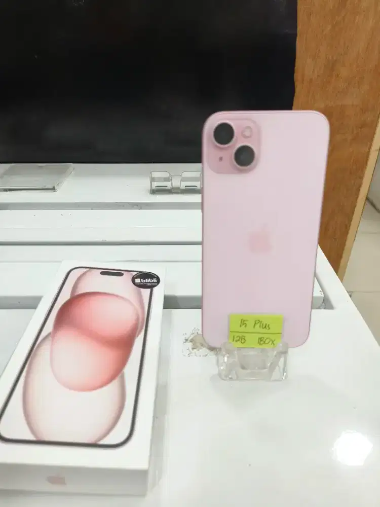 YUHU MASUK IP 15 PLUS 128 GB  PINK HB TINGGI