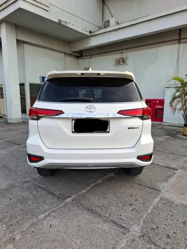 2019 Toyota Fortuner VRZ TRD Sportivo 2.4 Diesel At 4x2