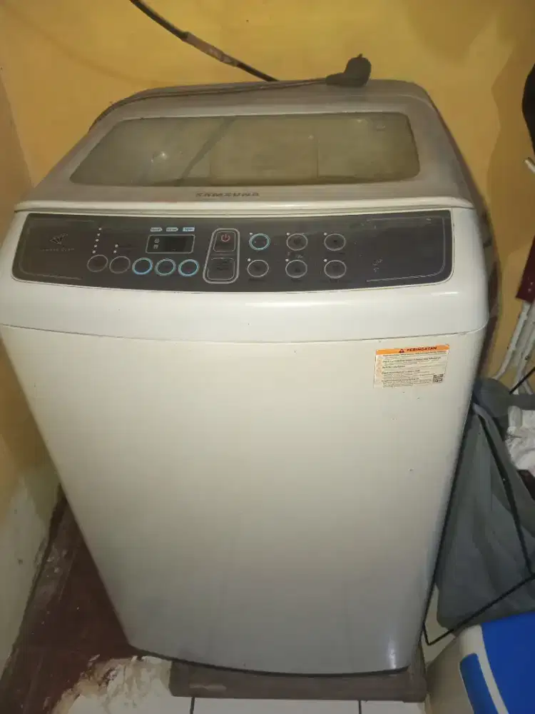 Punya mesin cuci merek Samsung 7kg
