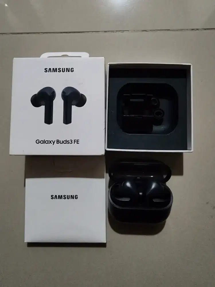 SAMSUNG BUDS 3 FE