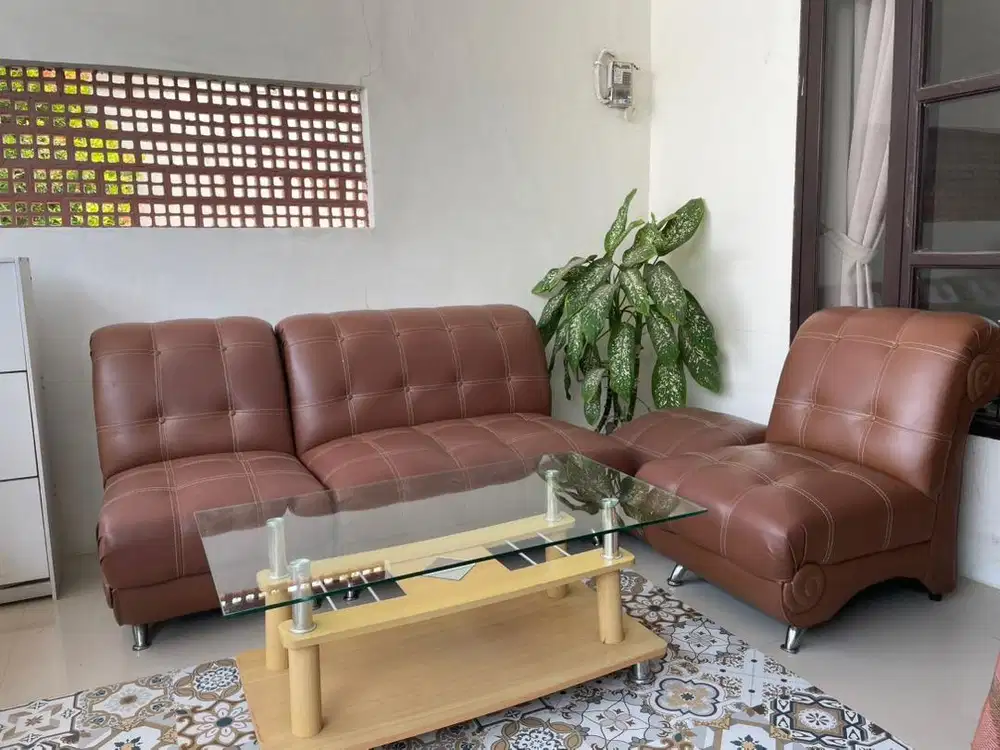SOFA KURSI RUANG TAMU