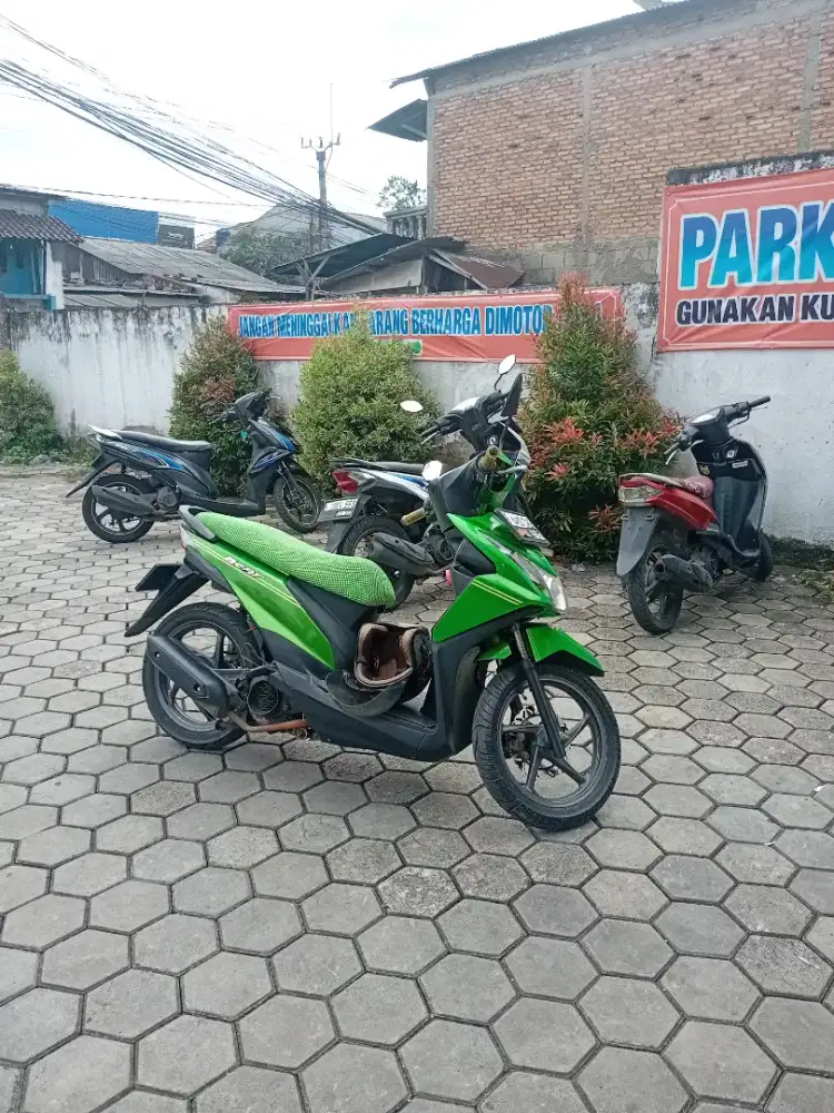 juaL motor bekas