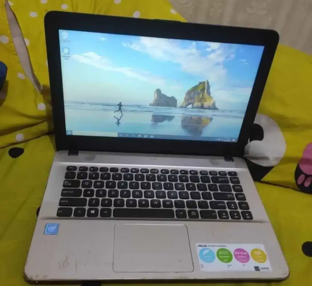 Laptop asus normal semua