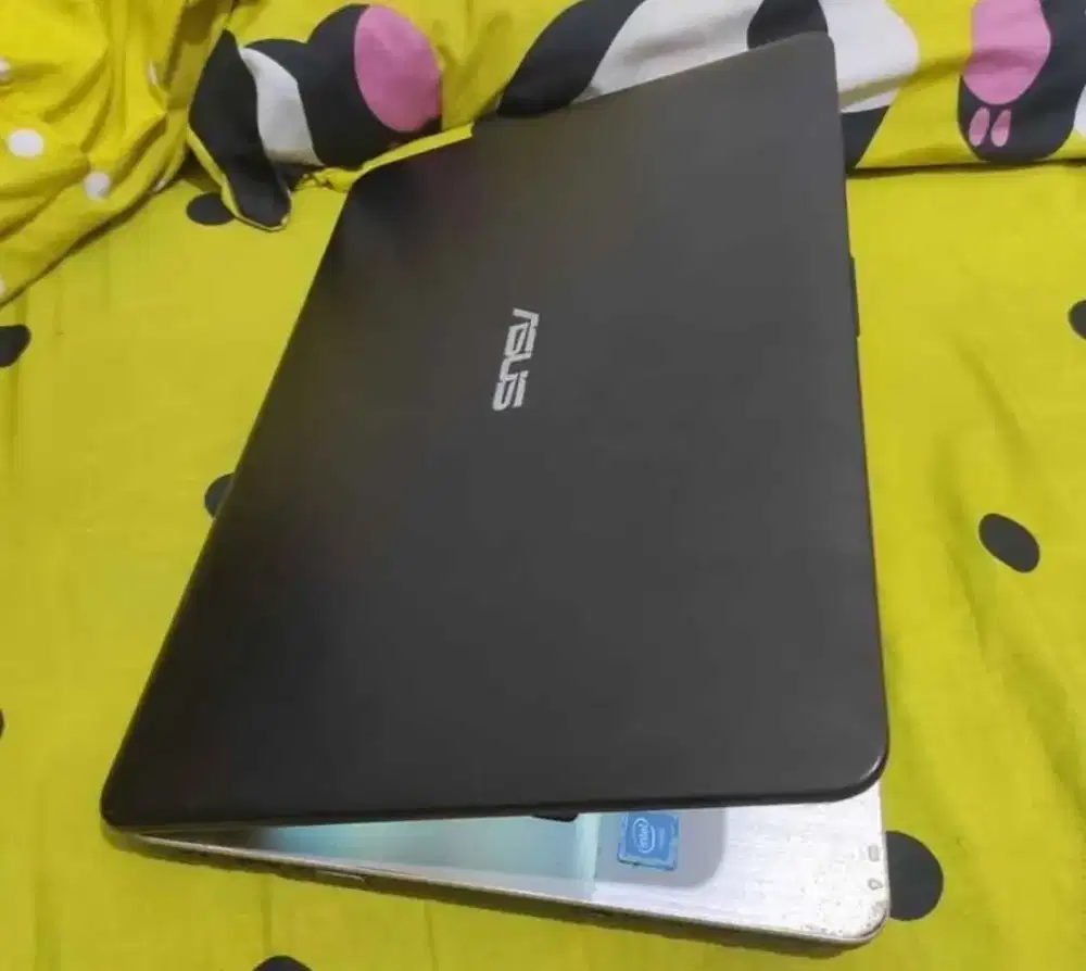Laptop asus X441 siap pakai