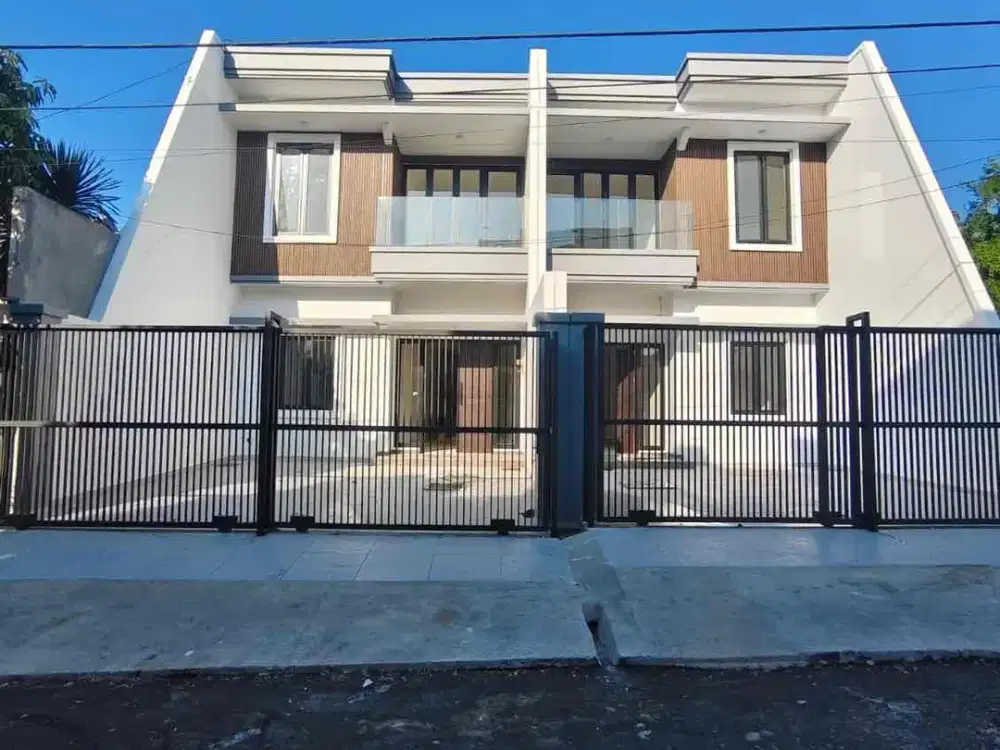 Dijual Rumah Minimalis Modern Baru Gress
Lokasi Gayungsari Surabaya